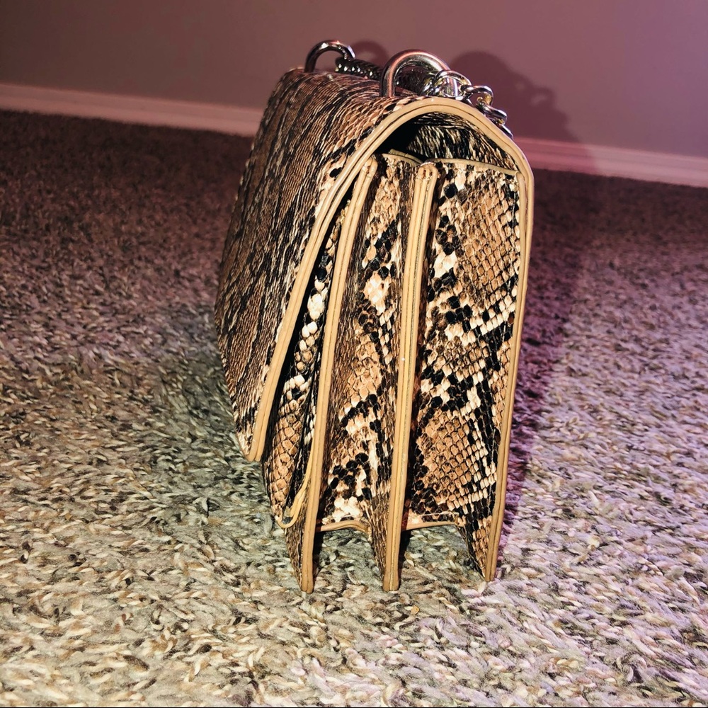 Purse - Picture 4 of 6